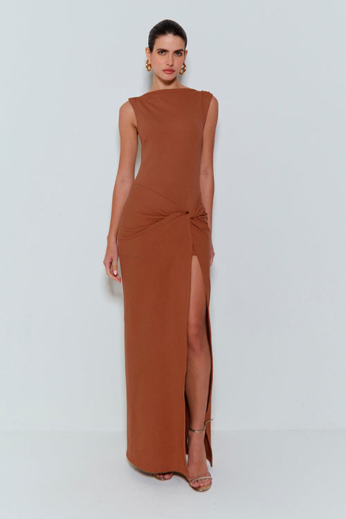 VESTIDO LONGO COM TORCAO E FENDA LATERAL MARROM CHOCOLATE