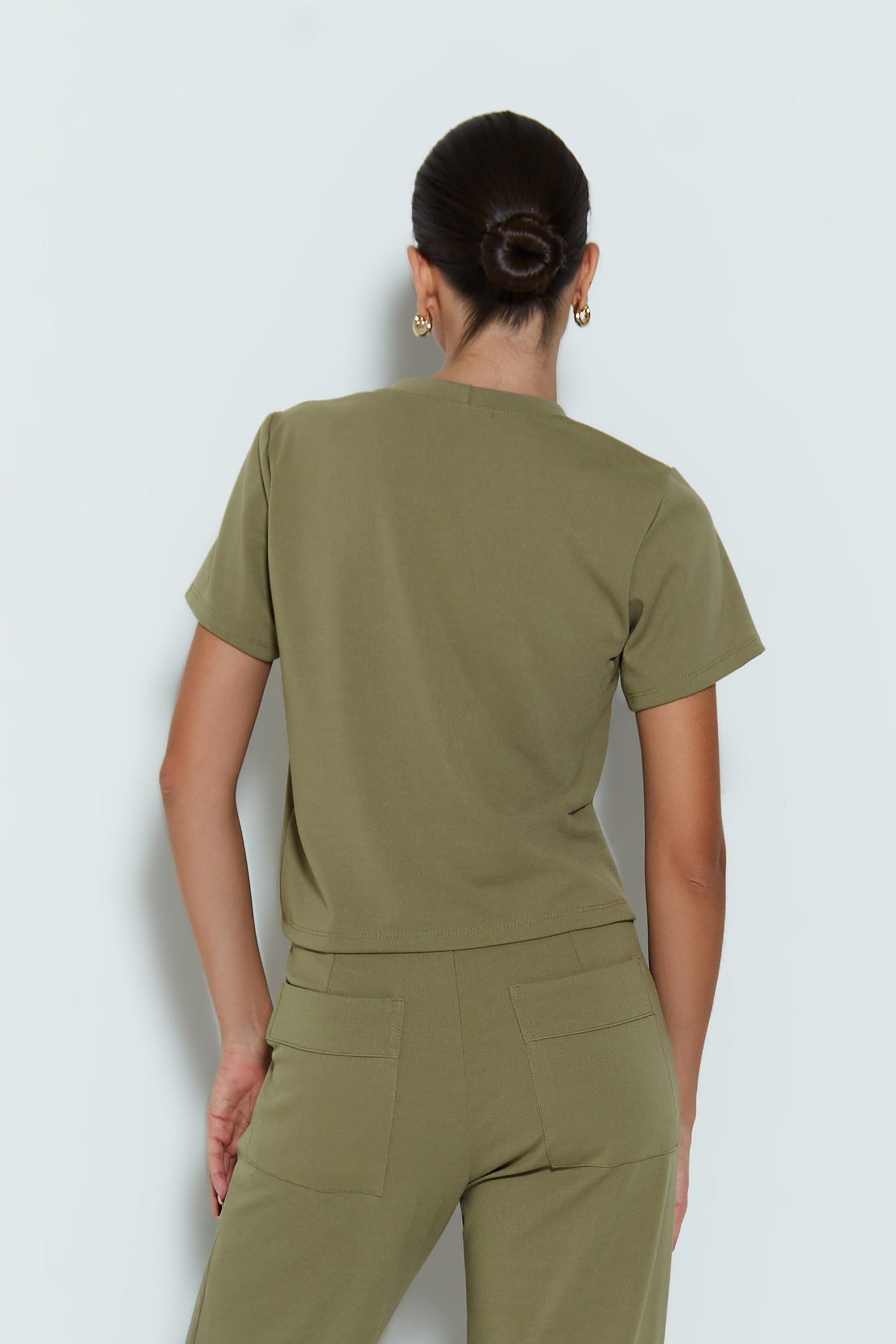 BLUSA MANGA CURTA RETA VERDE MOSS