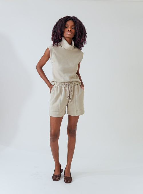Shorts Oli - Bege Fendi
