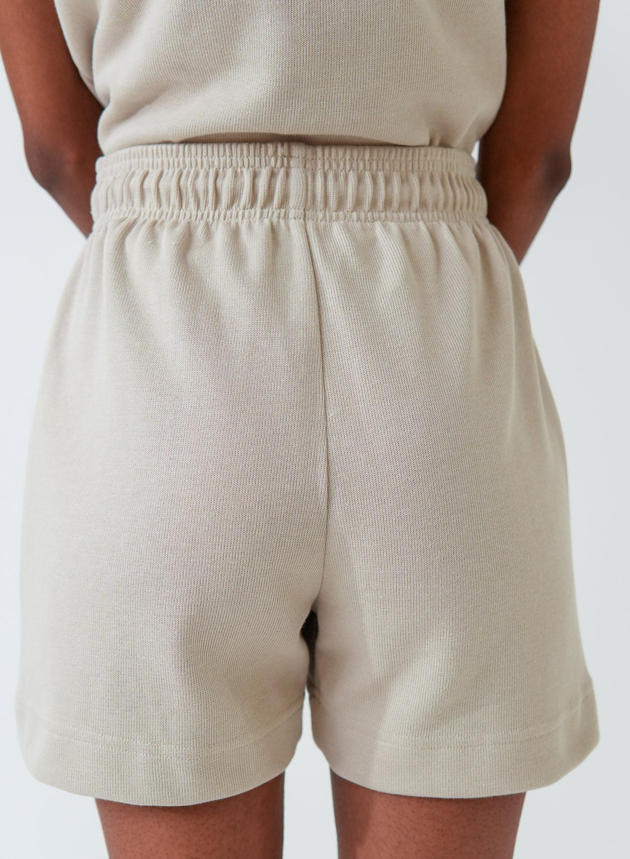 Shorts Oli - Bege Fendi