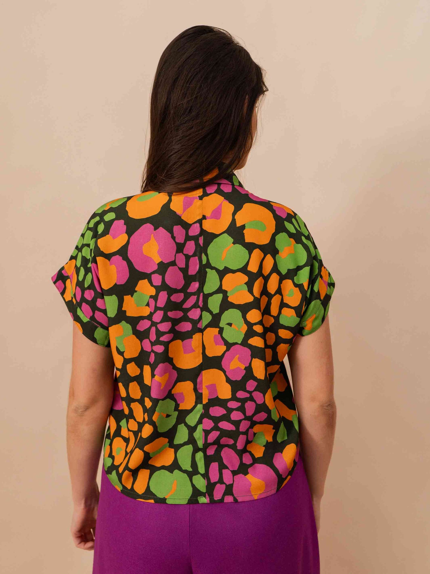 BLUSA BOTÕES | ONÇA PINTADA VERDE