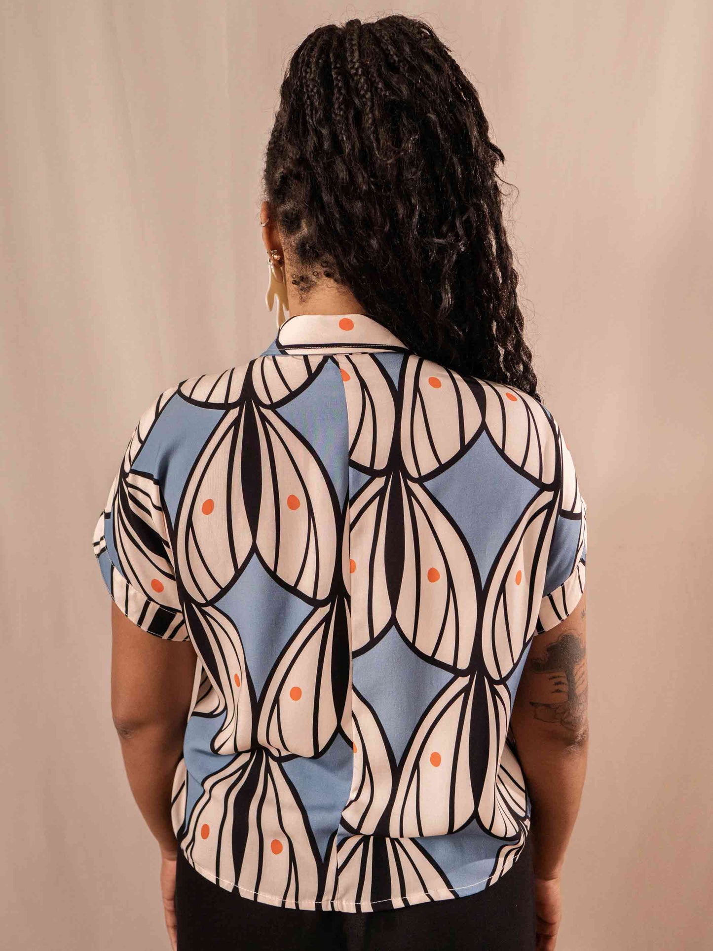 BLUSA BOTÕES | MARIPOSAS