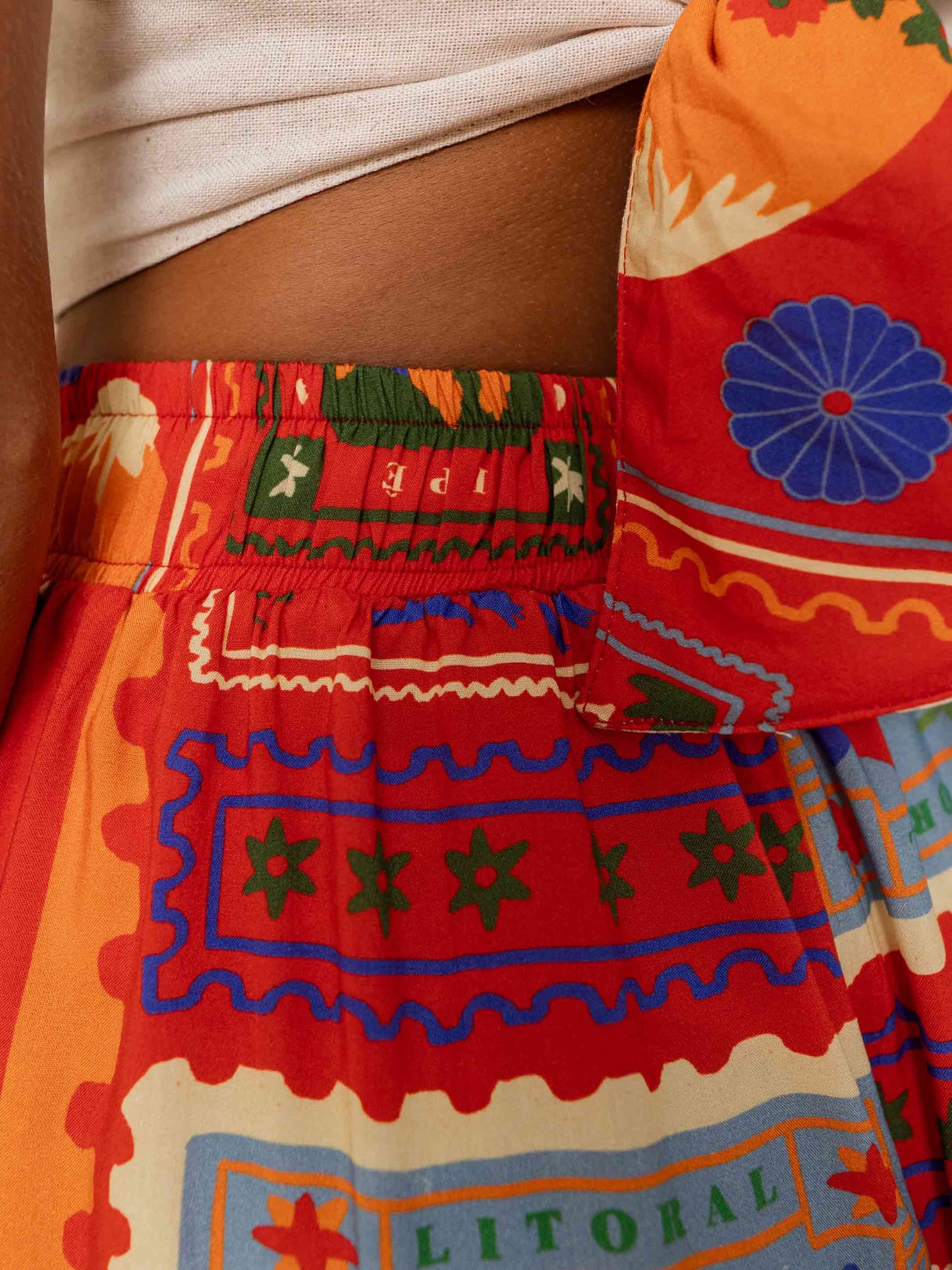 CALÇA DANI | SELO POSTAL VERMELHO