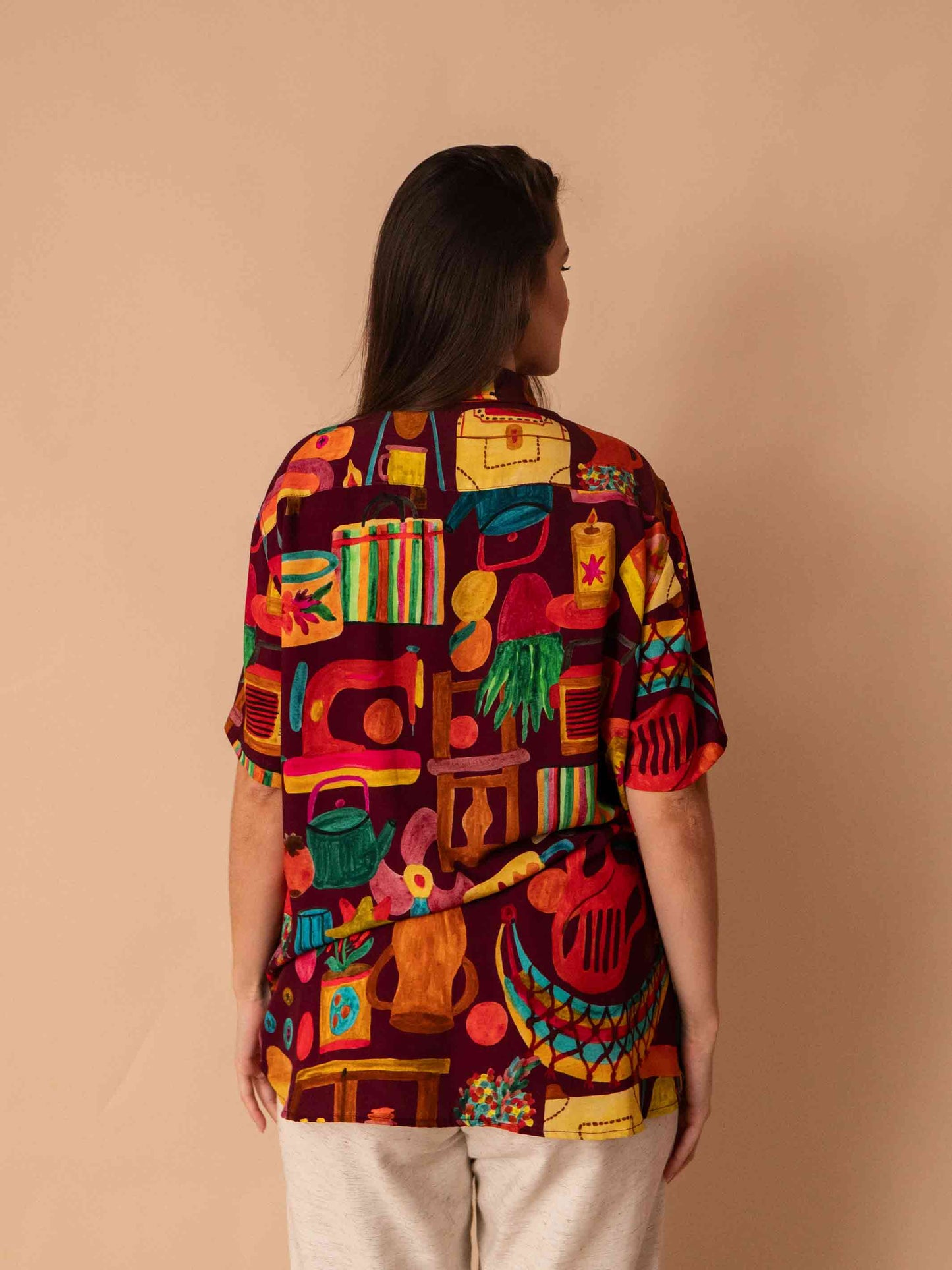 CAMISA DE BOTÃO | DENTRO DE CASA