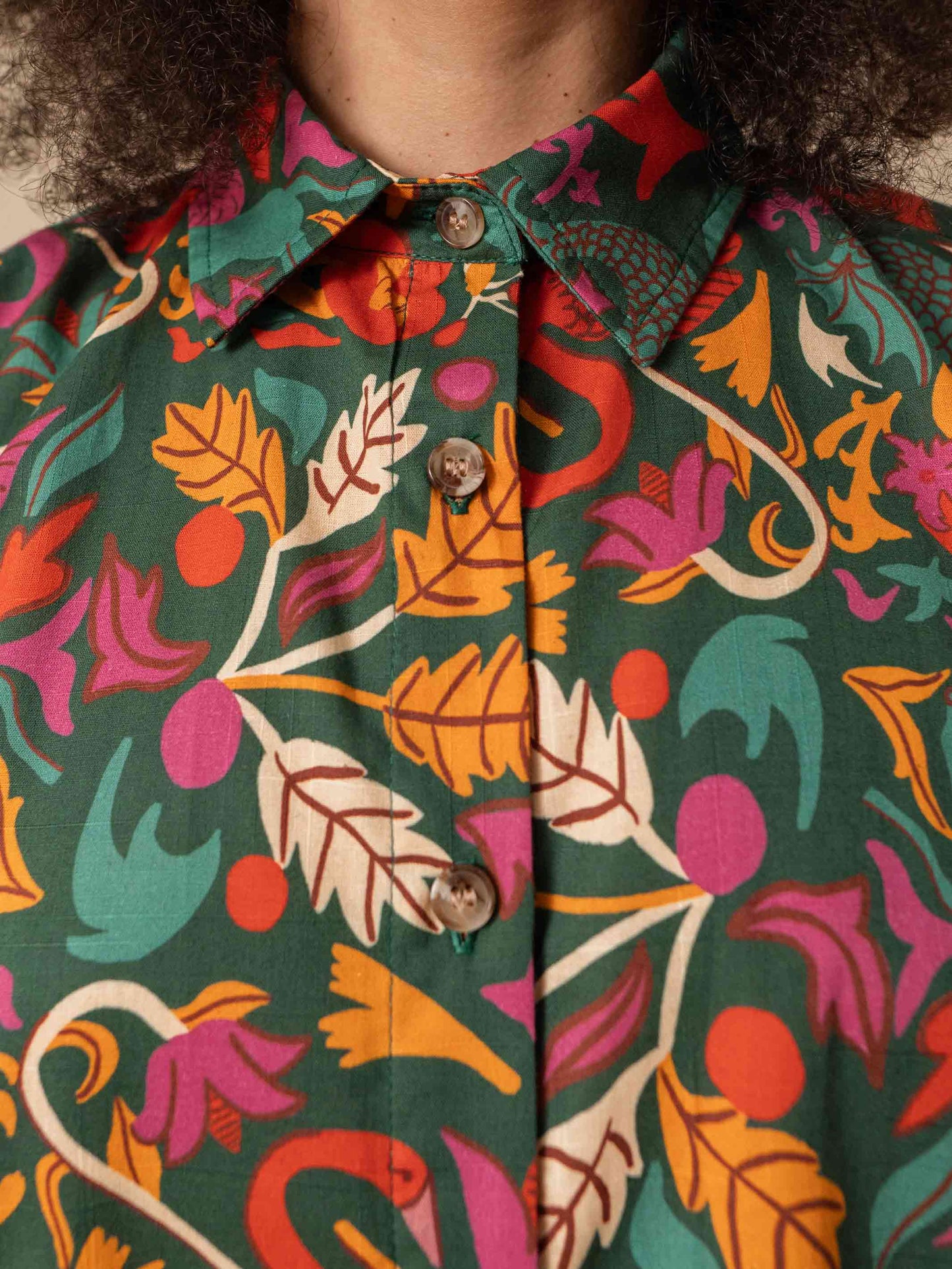 CAMISA DE BOTÃO | ILUMINURAS VERDE