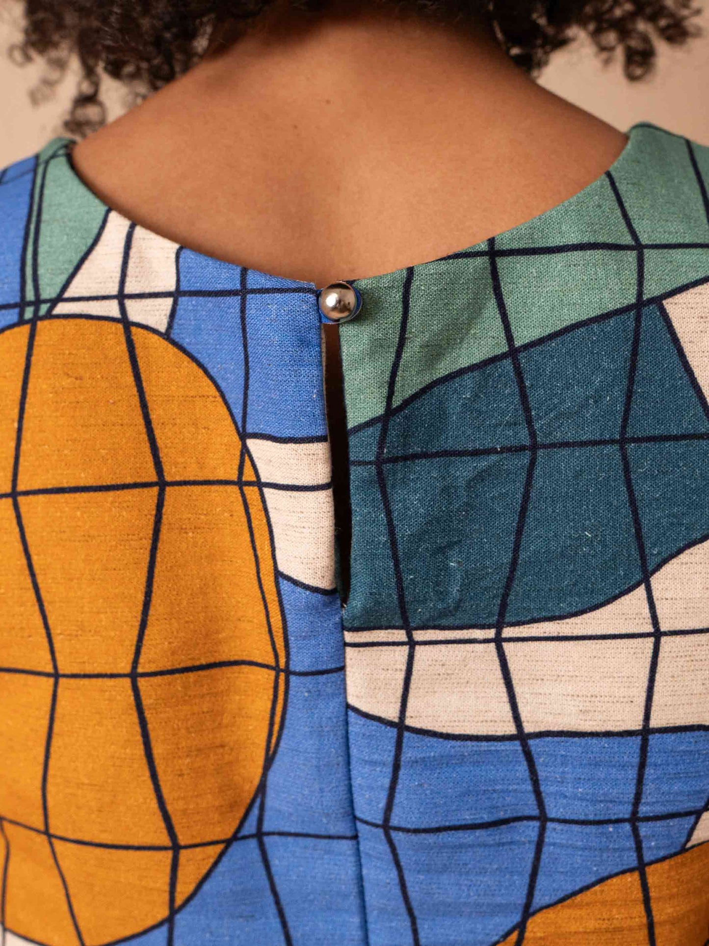 CROPPED MAYA | VITRAL