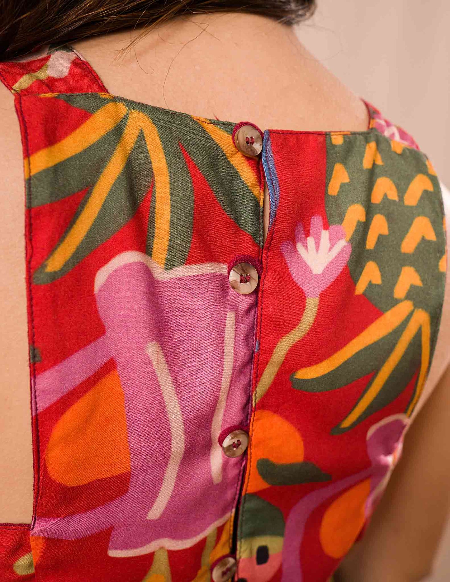 Cropped Bia | Enigma