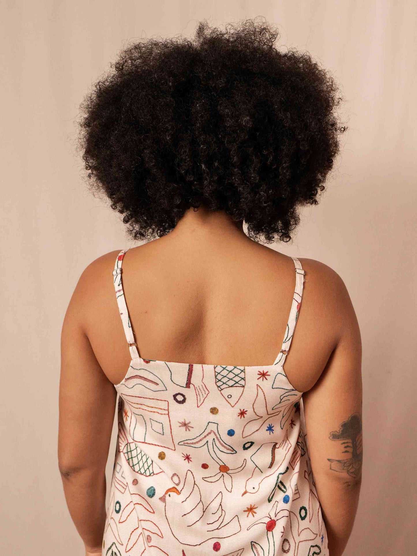 VESTIDO TRAPEZIO | BORDADO