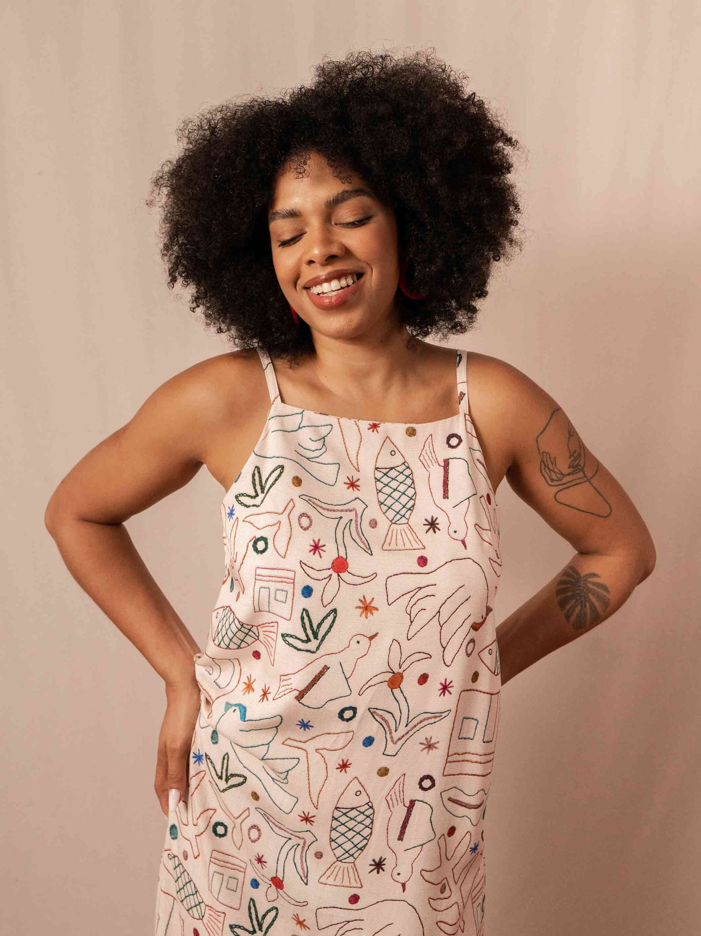 VESTIDO TRAPEZIO | BORDADO