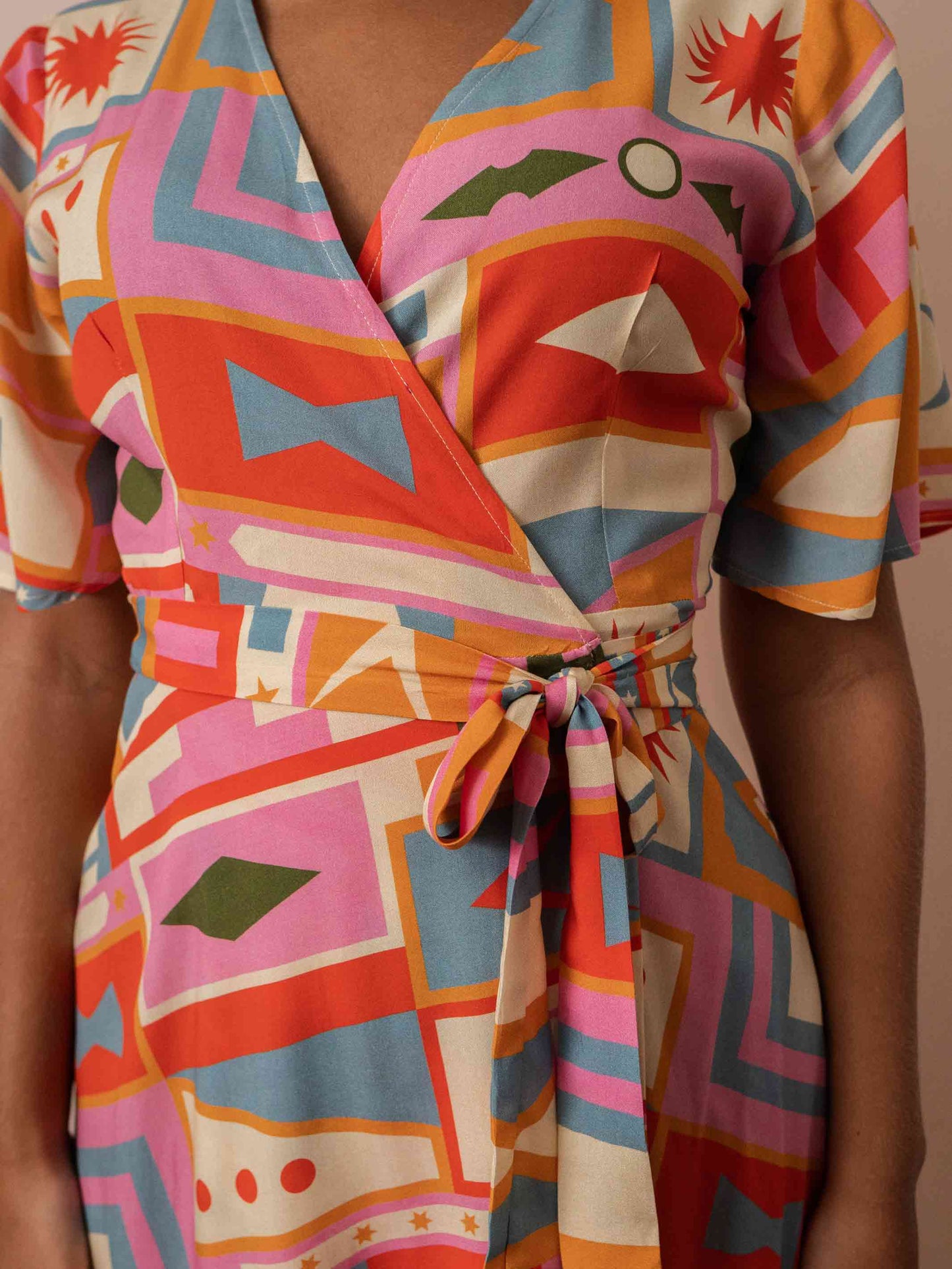 VESTIDO TRANSPASSADO | PLATIBANDAS