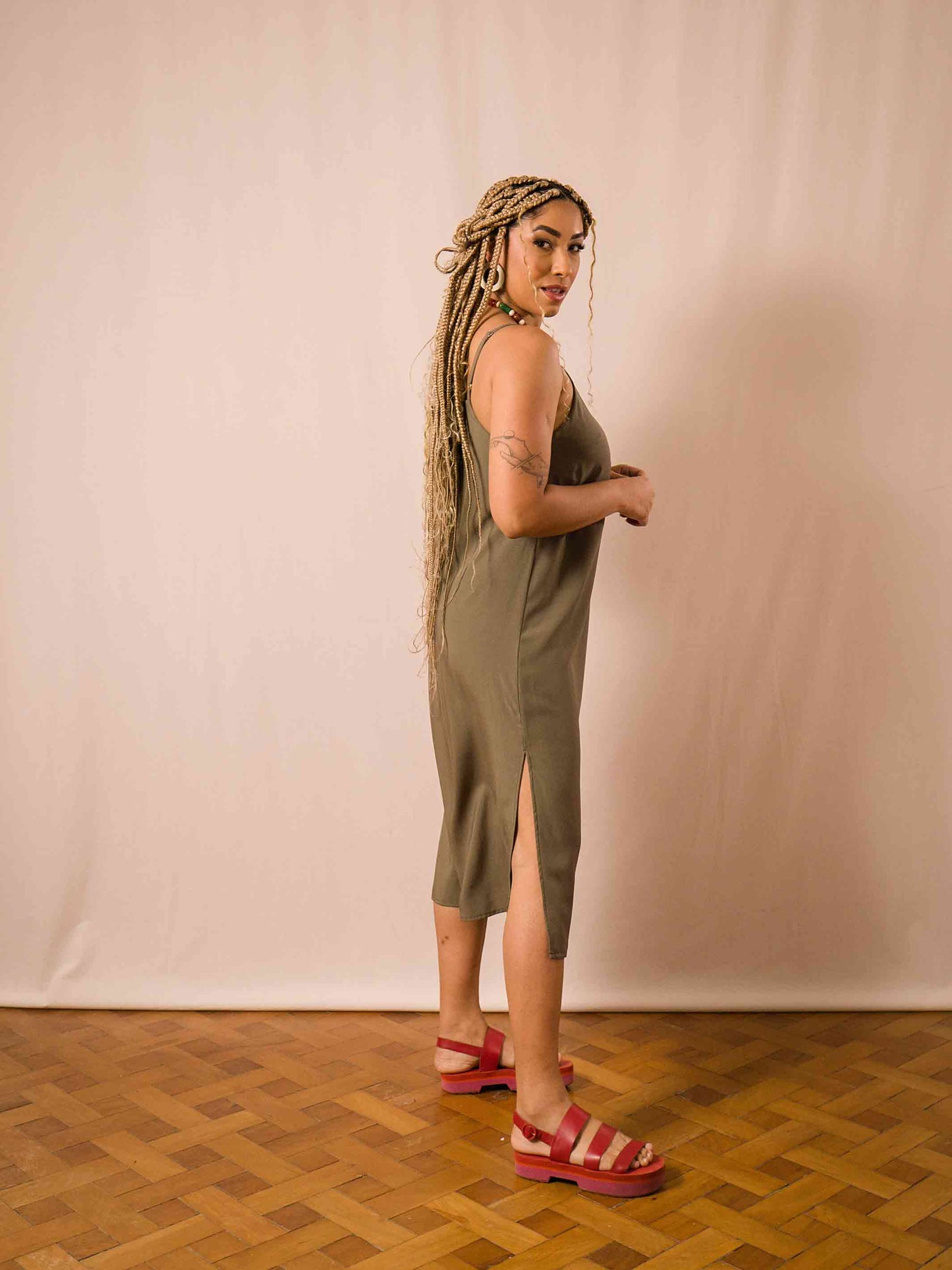 VESTIDO TRAPÉZIO | VERDE MUSGO