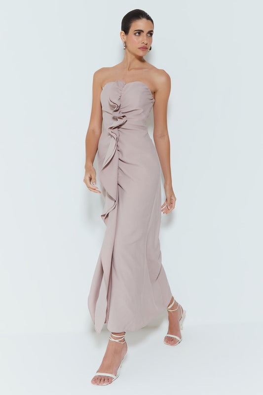 VESTIDO MIDI TOMARA QUE CAIA COM DETALHES BABADOS MOCA