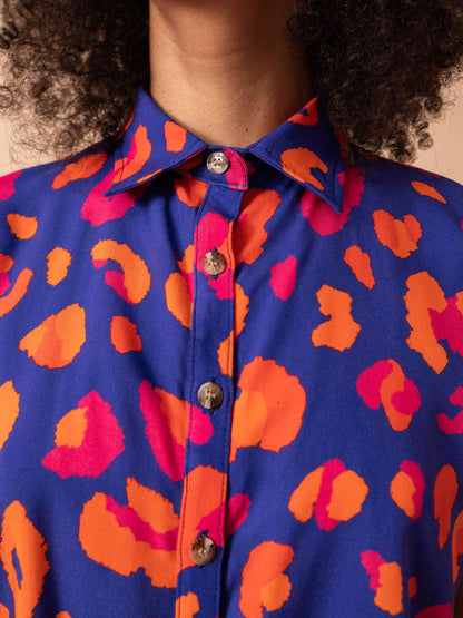 BLUSA BOTÕES | ONCINHA AZUL