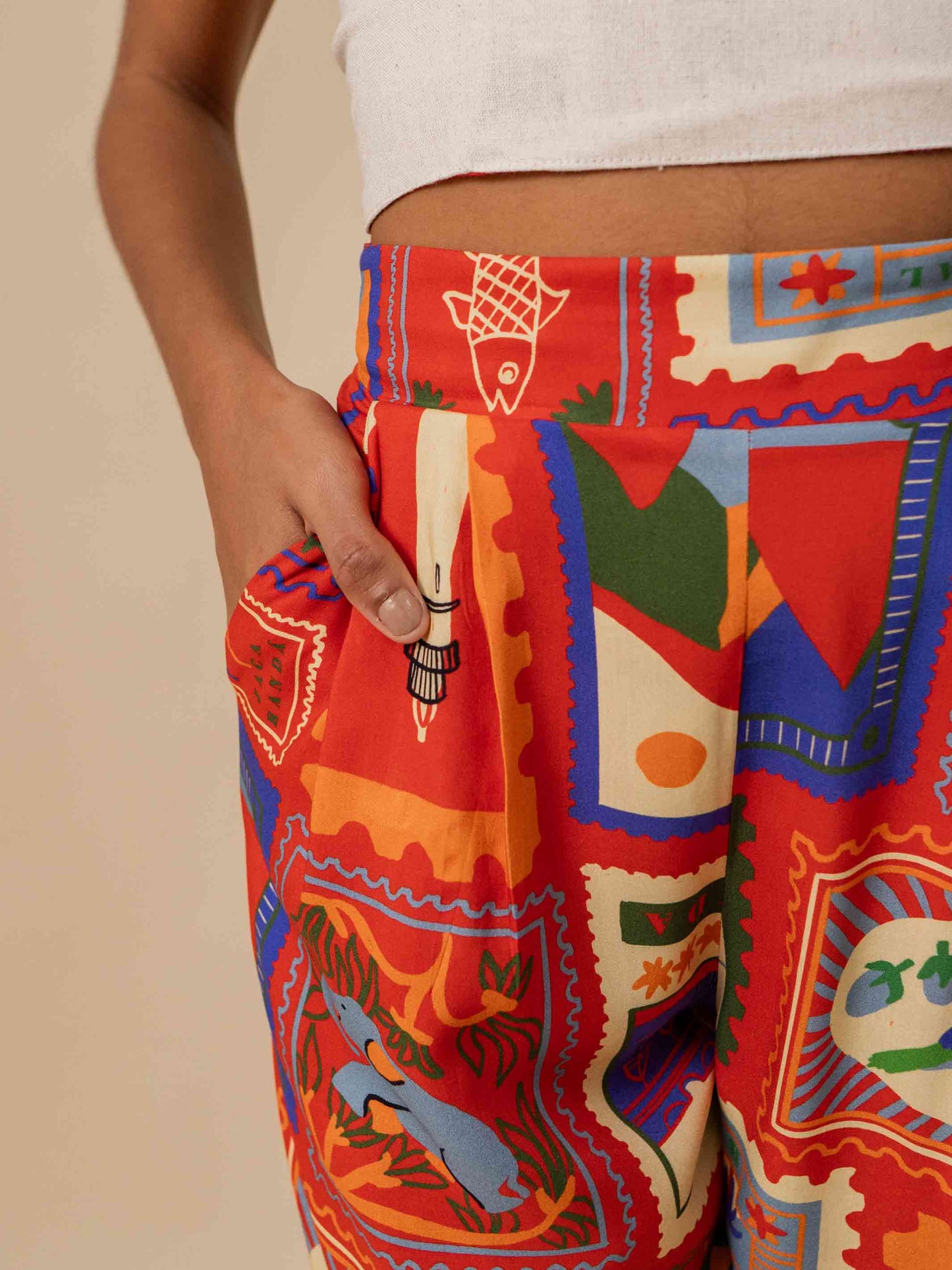 CALÇA DANI | SELO POSTAL VERMELHO
