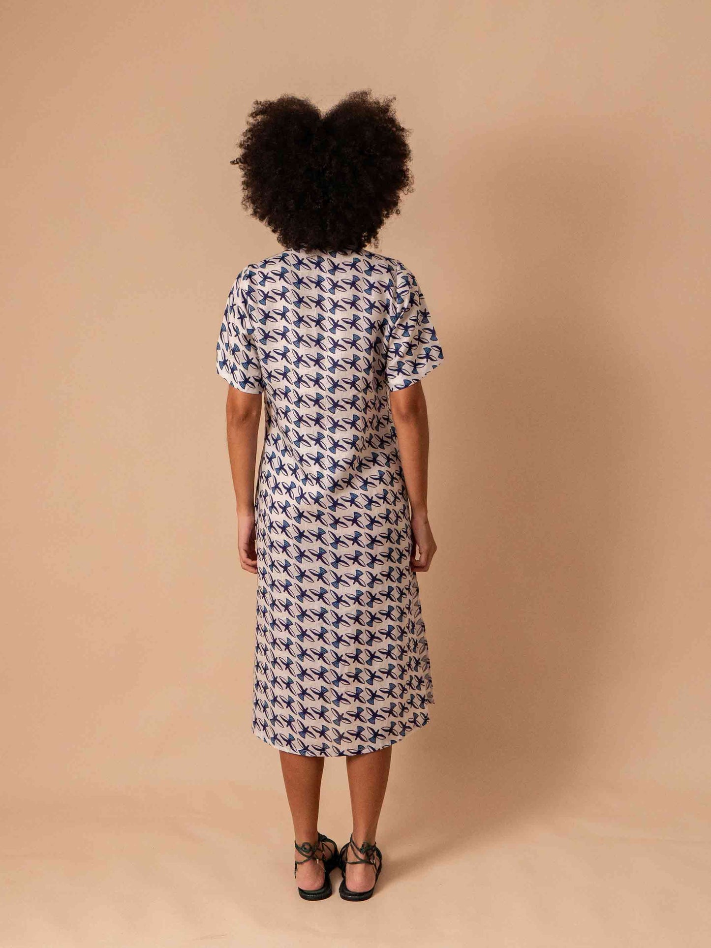 CHEMISE GOLA PADRE LINHO 100% | PÁSSAROS