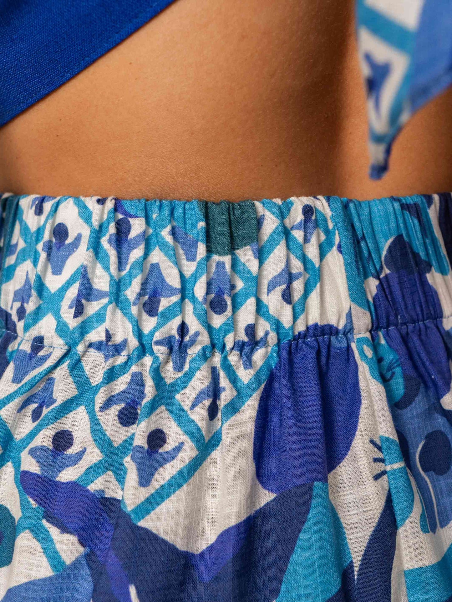 SAIA HELENA | AMPARO AZUL