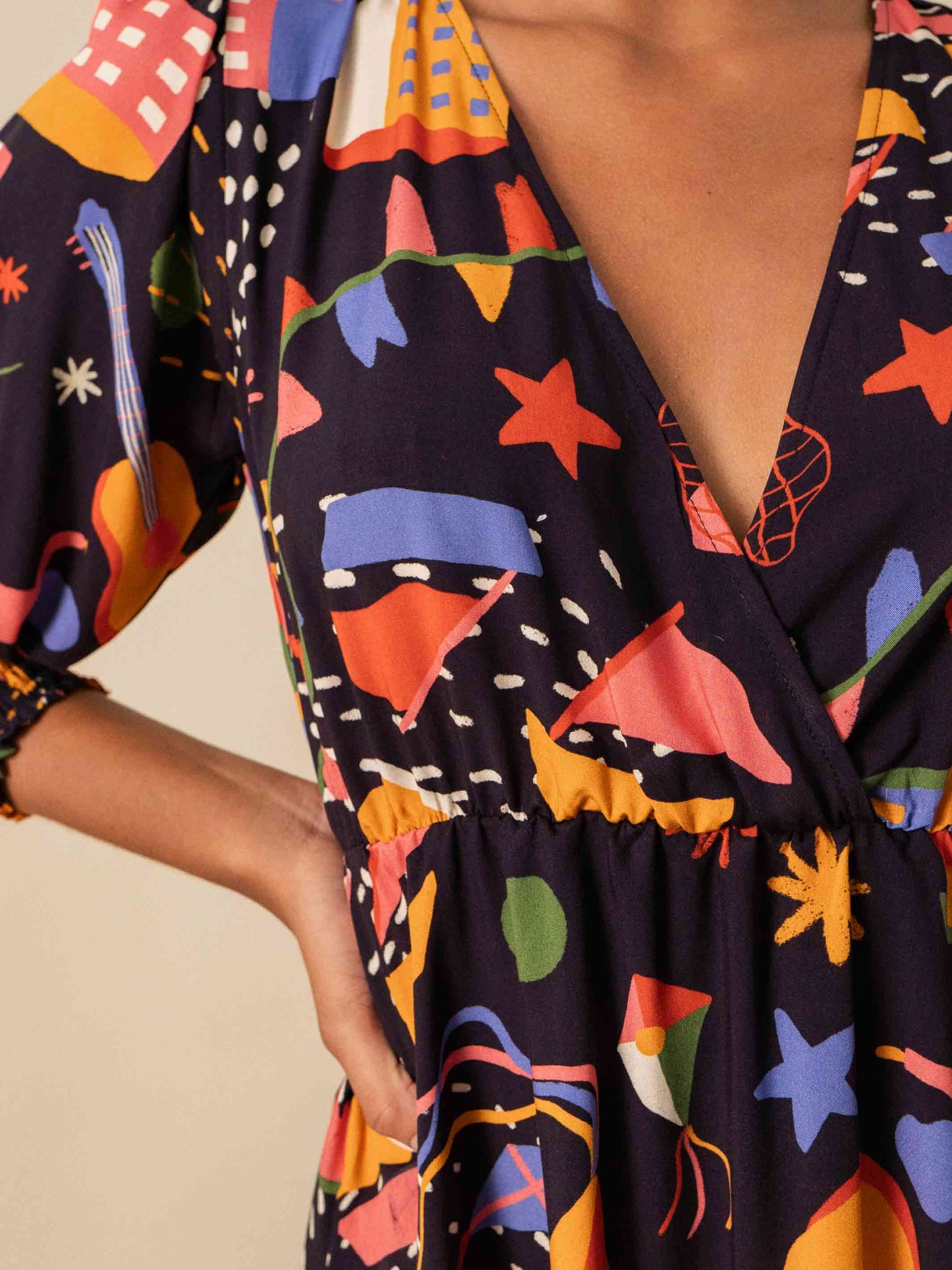 VESTIDO TRANSPASSADO CURTO | FOLGUEDO